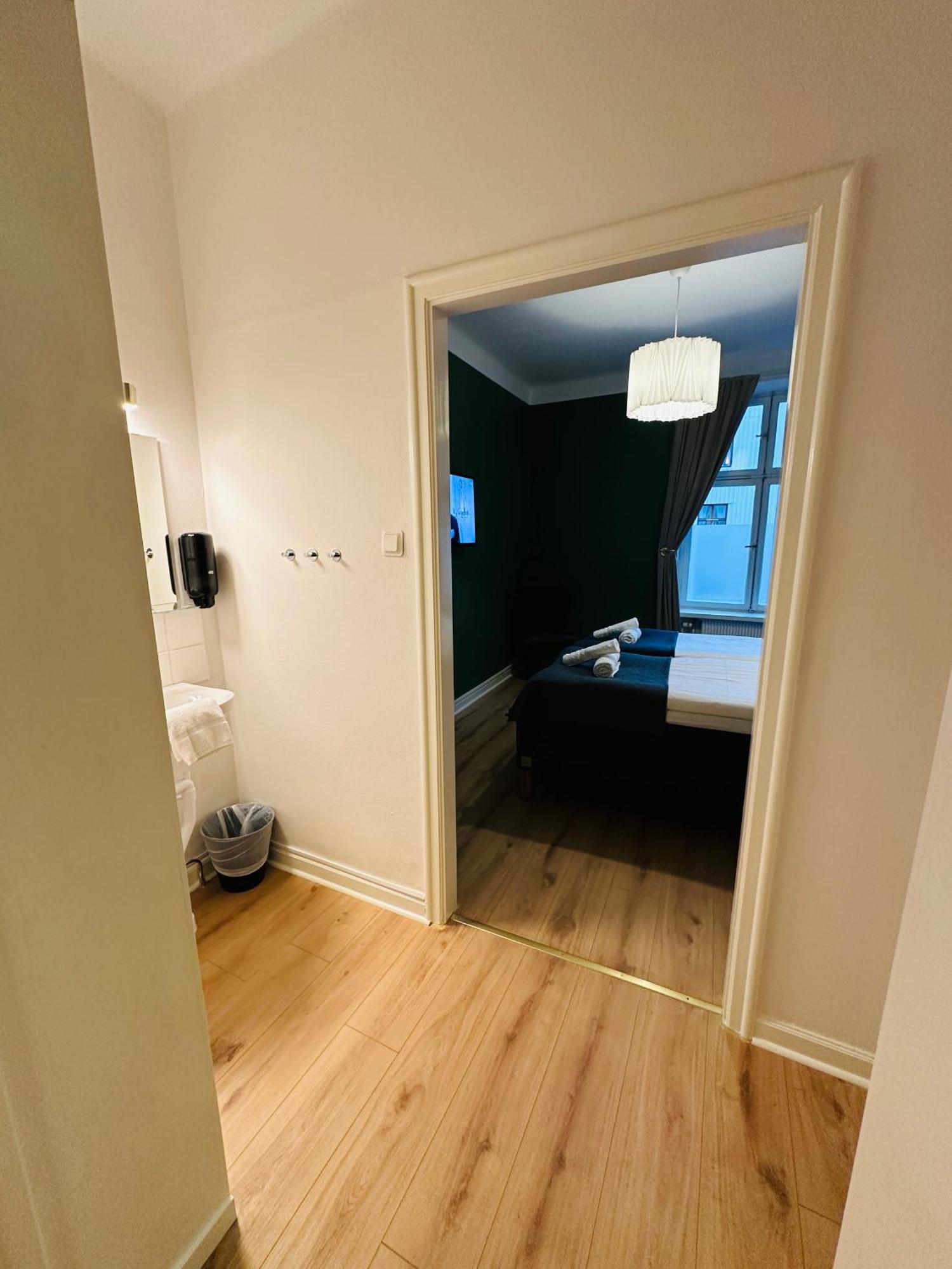 Vattengraendens Vandrarhem & Hotel Norrköping Quarto foto