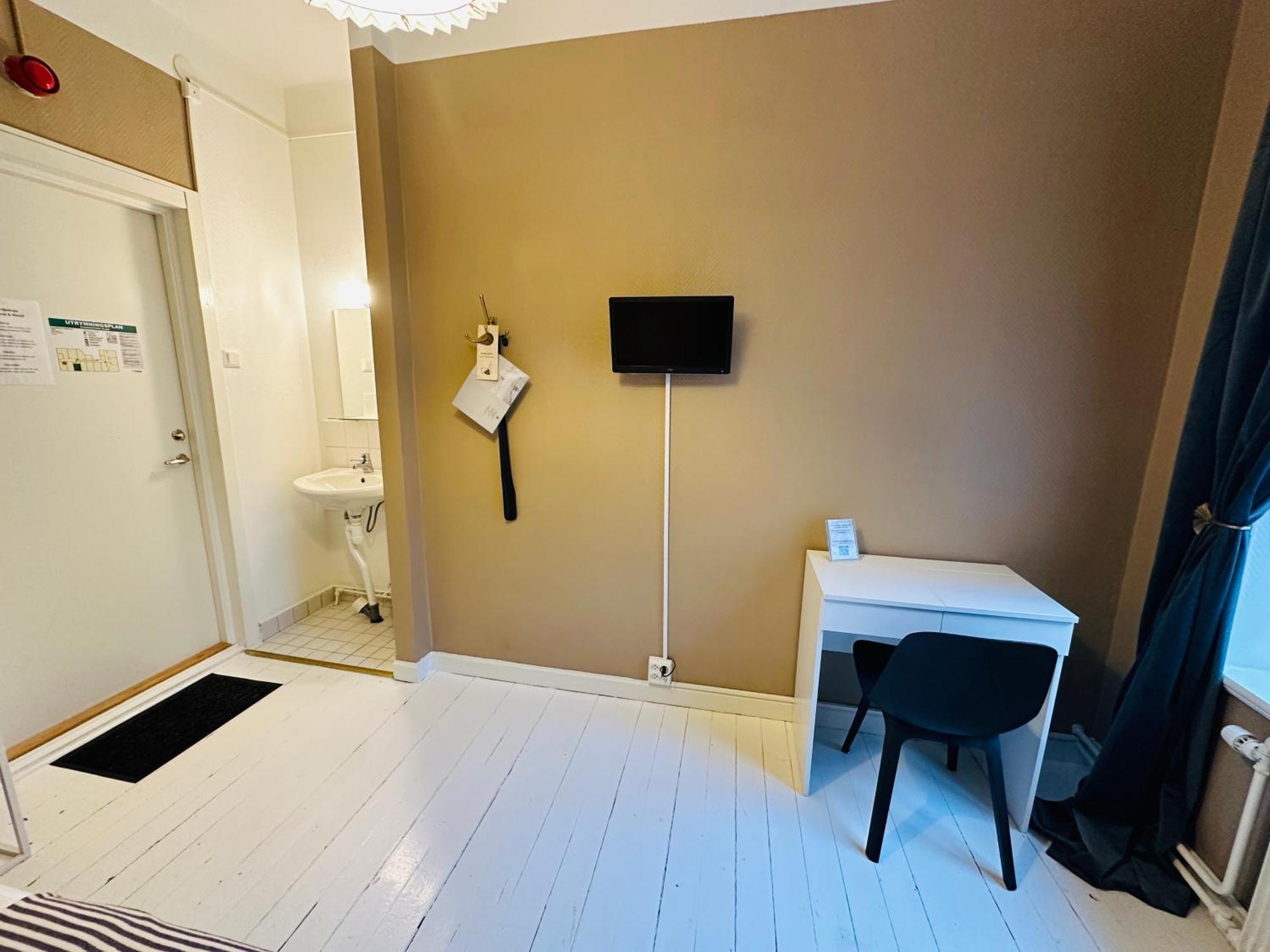 Vattengraendens Vandrarhem & Hotel Norrköping Quarto foto