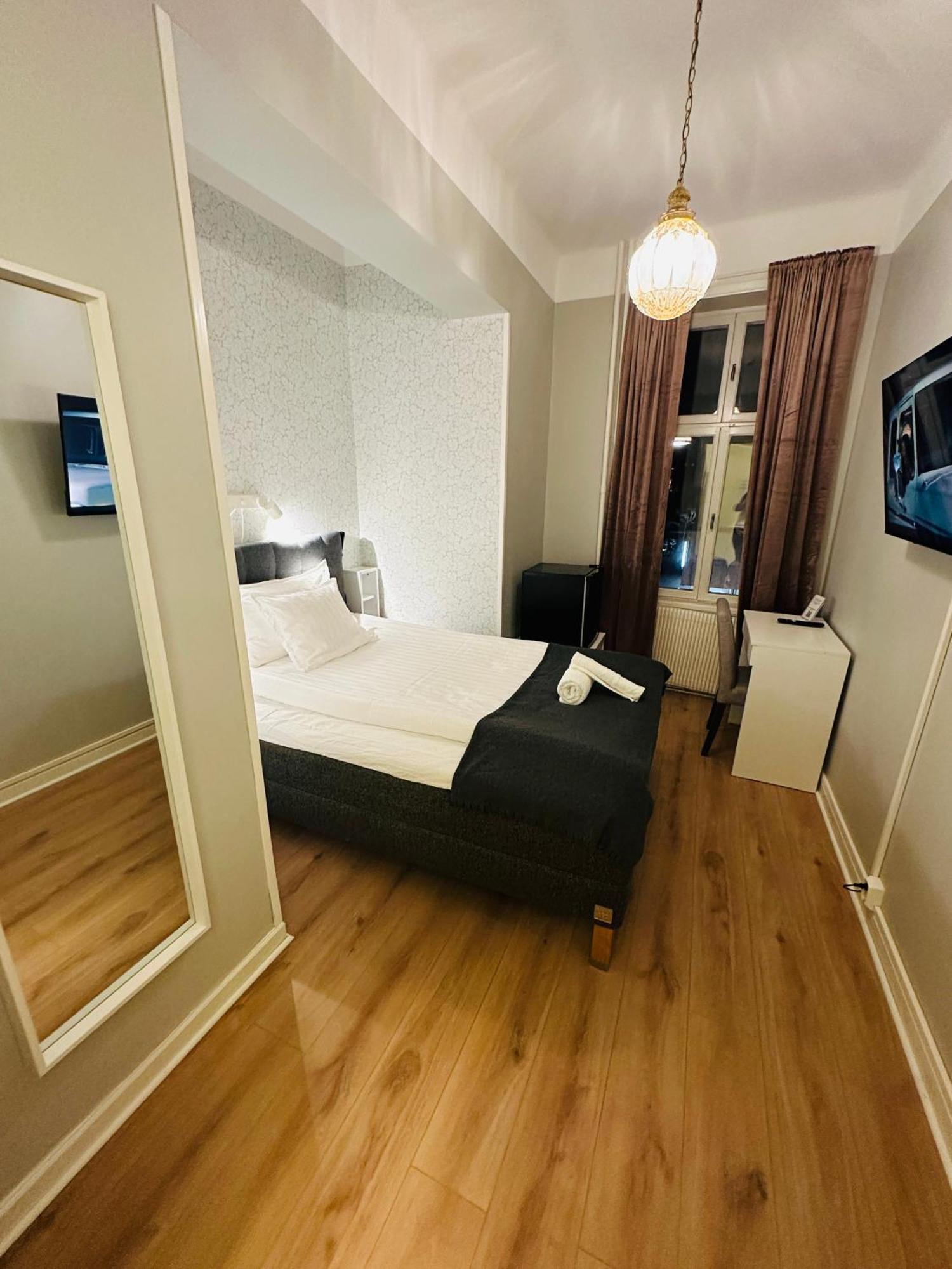 Vattengraendens Vandrarhem & Hotel Norrköping Quarto foto